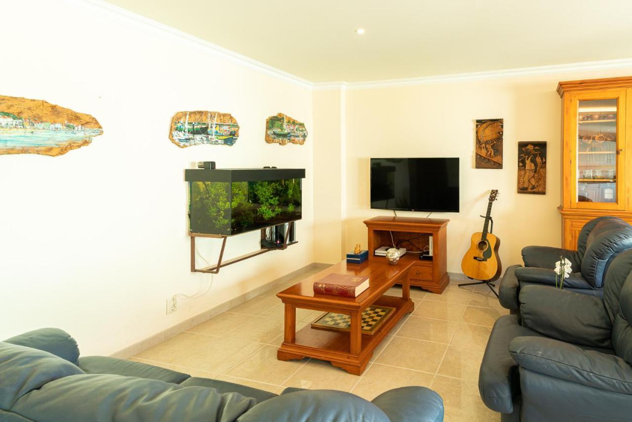Family Comfort House Seixal  Bagian luar foto